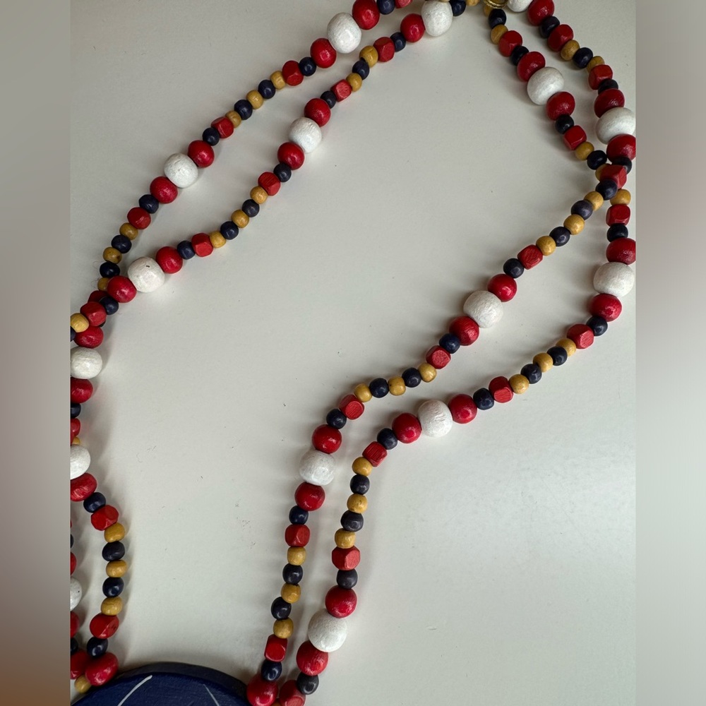 Vintage wooden beaded handmade hot air balloon necklace - Picture 3 of 8